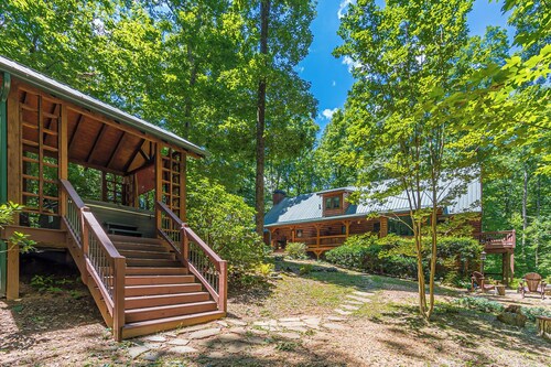 NEU, auf GA Weinstraße, Wasserfälle, Creek Views, Feuerstelle, Whirlpool, Private Veranda 