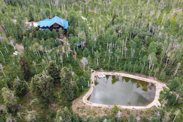 The Blue Moose Cabin Property