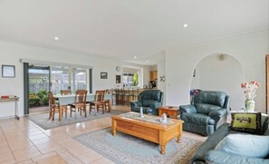Interior - Cricklewood Silverleaves (Silverleaves)