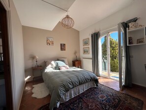 5 Schlafzimmer, Bügeleisen/Bügelbrett, kostenloses WLAN, Bettwäsche