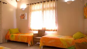 Tabla de planchar con plancha y wifi gratis