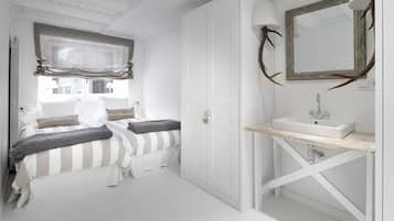 4 chambres, fer et planche à repasser, Wi-Fi gratuit, draps fournis