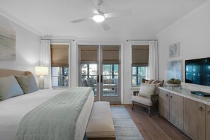4 bedrooms, iron/ironing board, WiFi, bed sheets - PRIVATE BEACH/POOL ACCESS-Urban Flair/Coastal Chic-Minutes to Beach-4 Bikes (Rosemary Beach)