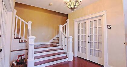 501#D - Right Downtown with Balcony/Full Kitchen!