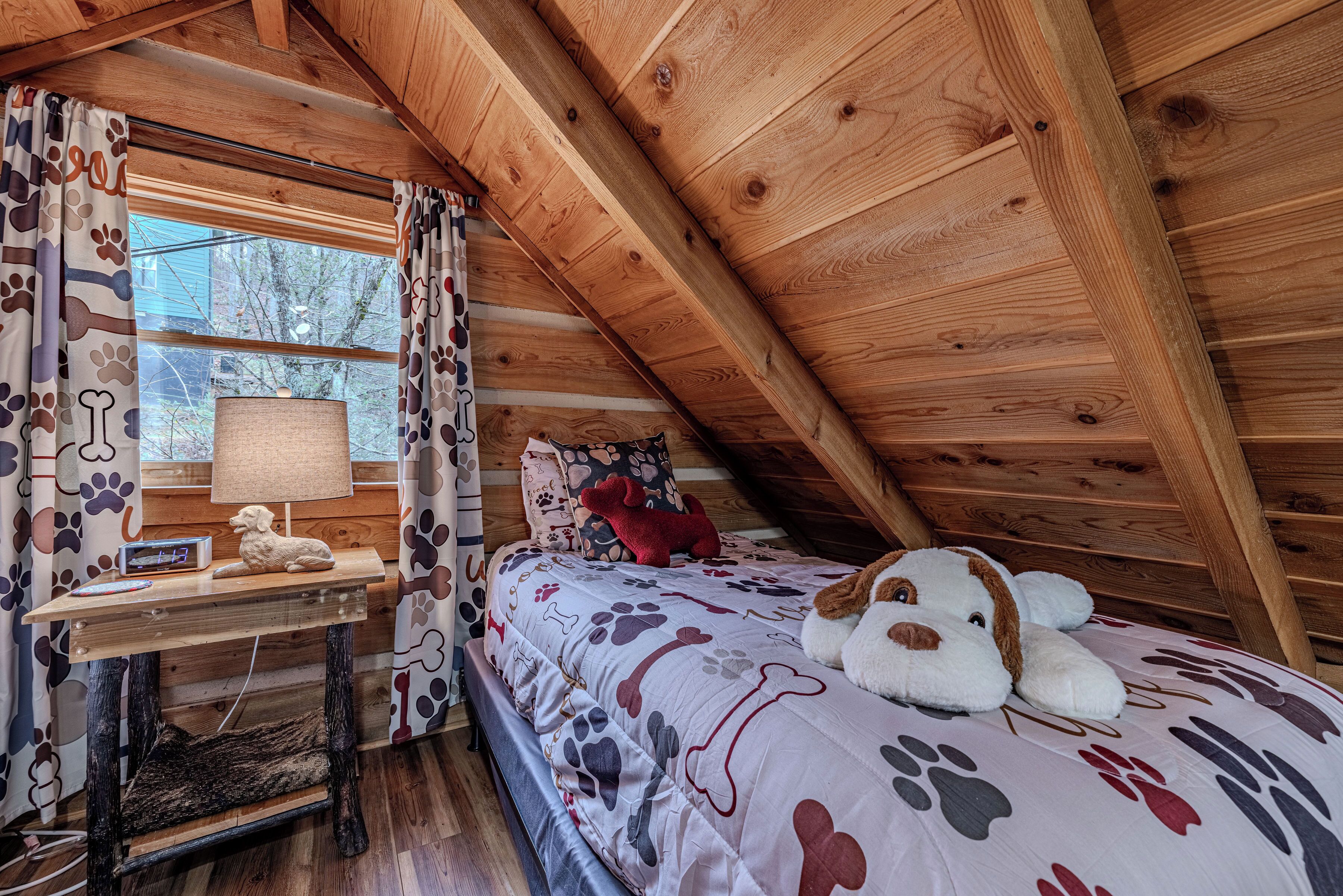 2 habitaciones, tabla de planchar con plancha y cuna de viaje 