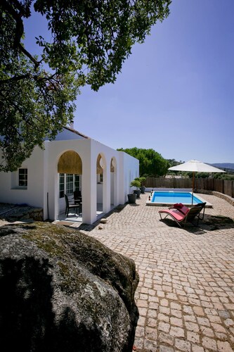 Pombais Turismo - Casa do Brasão