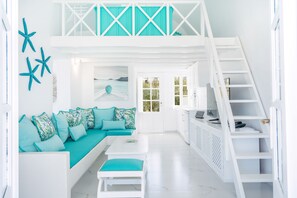 Smart-TV, Kamin, DVD-Player, Bücher