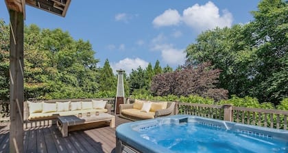 Montauk Beachin täydellisyys. 4BR / 3. 5BA. Uusi maali, matto, / c & vuodetta.