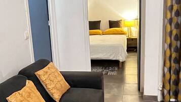 2 makuuhuonetta, silitysrauta/-lauta, vauvan matkasänky, ilmainen Wi-Fi