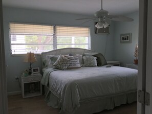 2 bedrooms, Internet, bed sheets