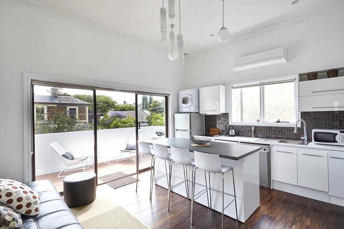 A gem in trendy South Melbourne, Walk to beach cafes, market. Easy parking. Wifi
