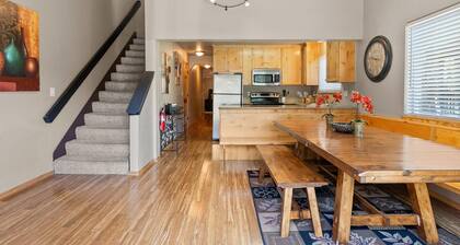 Luxurious Ski In Ski Out Heavenly Condo