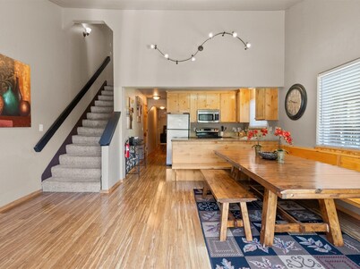 Luxurious Ski In Ski Out Heavenly Condo