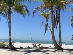 Beach nearby, sun loungers, beach umbrellas, beach towels - Private Luxury Beach Escape, Heated Pool • 2 Golf Carts • Steps from the Sand (Captiva)