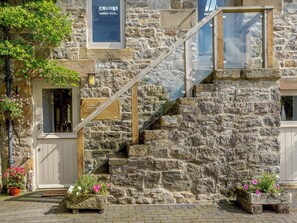 Exterior detail - 4 bedroom accommodation in Bradbourne, near Ashbourne (Bradbourne, near Ashbourne)