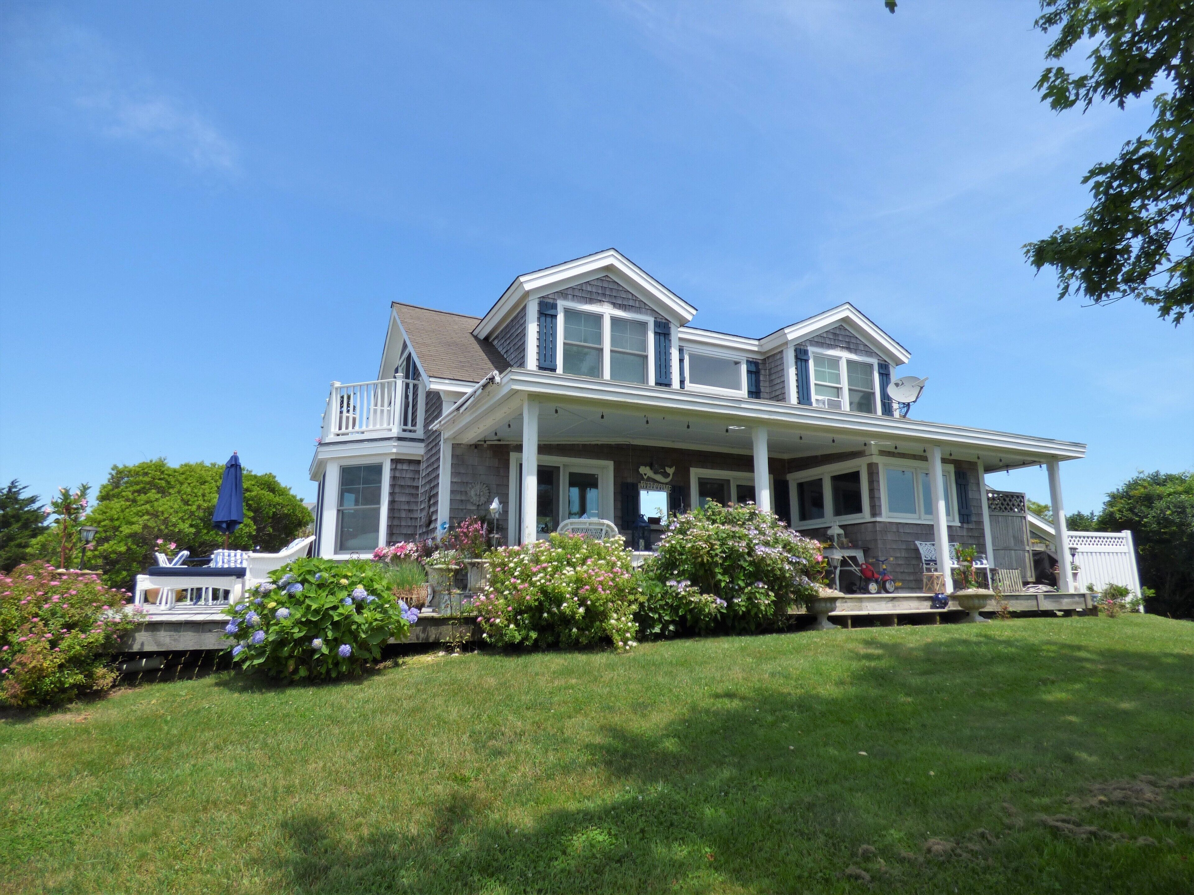 Summer House overlooking the water