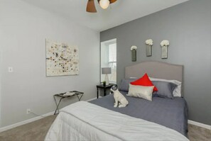 1 bedroom, desk, iron/ironing board, free WiFi