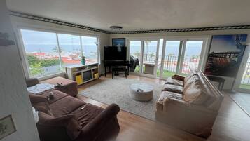 Smart TV, DVD player, table tennis