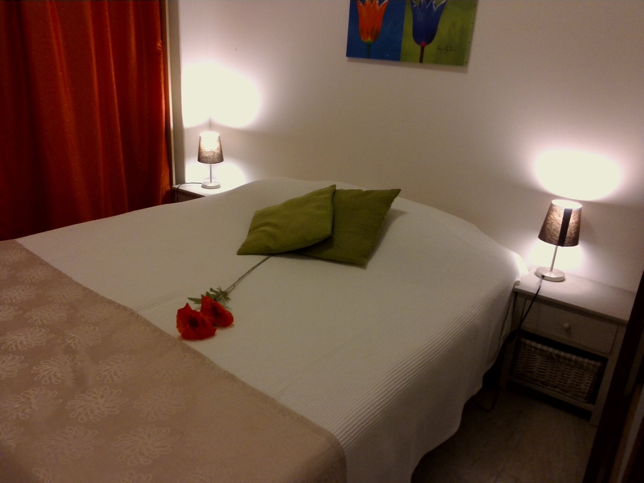 1 dormitorio, tabla de planchar con plancha, Internet y ropa de cama