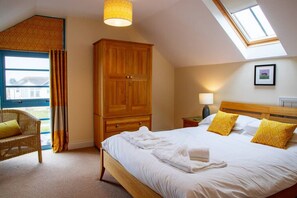 5 makuuhuonetta, silitysrauta/-lauta, ilmainen Wi-Fi, vuodevaatteet