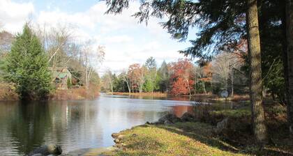 Log Cabin - Lake Pauline Waterfront - 2 Miles To Okemo Mountain/Jackson Gore