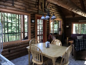 تناول الطعام