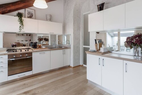 Como Sweet Como - Free Parking - Central Como - 150 mq / 1600 sq ft 