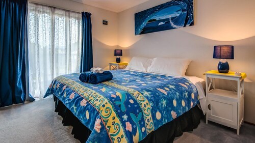 Colonnades - sleeps 13