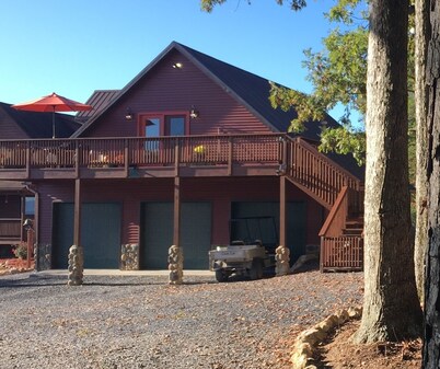 THE HAY LOFT in the Beautiful Shenandoah Valley