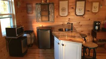 Fridge, microwave, coffee/tea maker, toaster