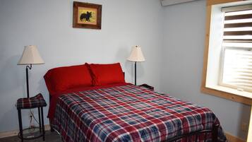 4 chambres, fer et planche à repasser, accès au Wi-Fi (inclus)