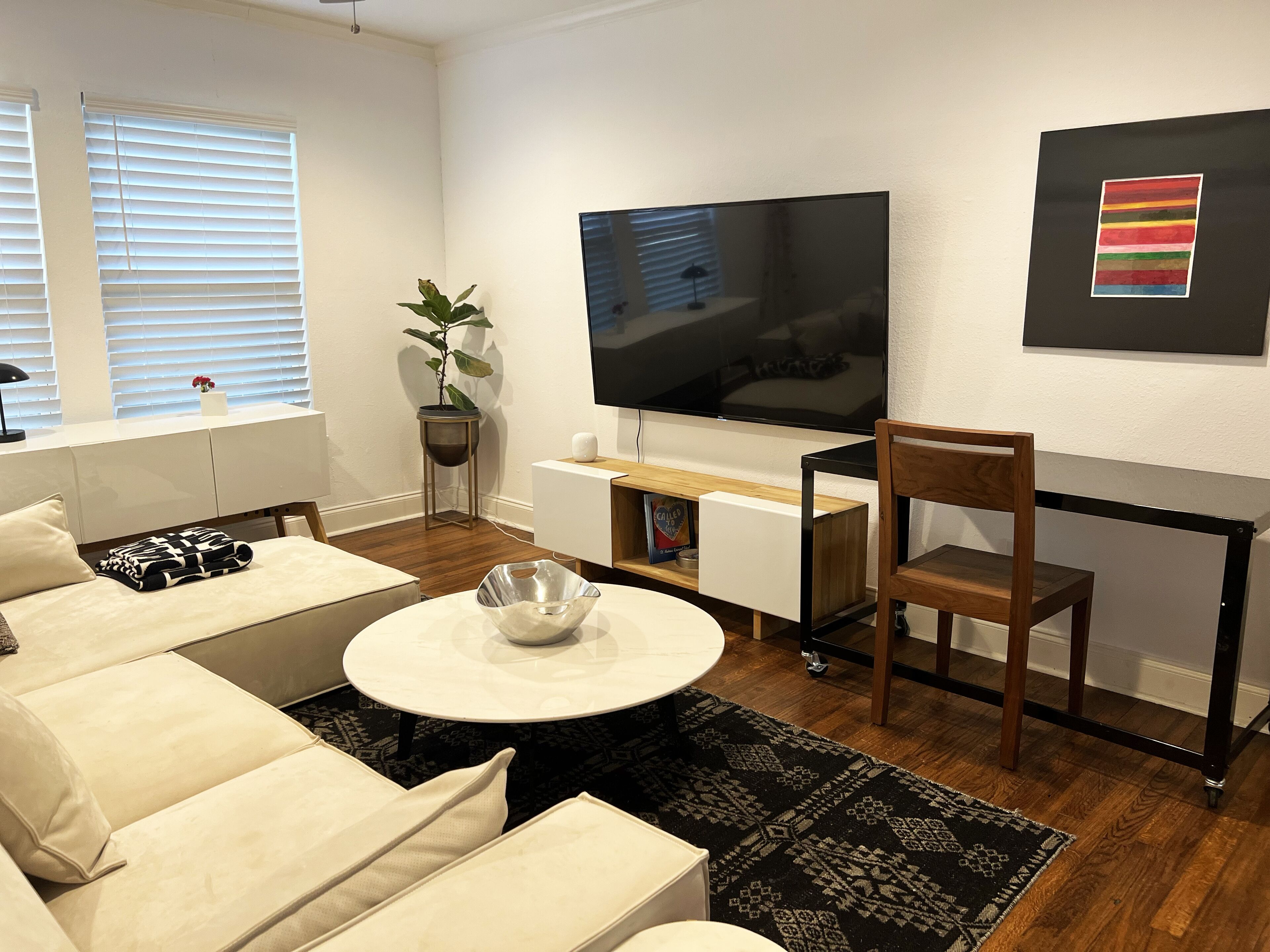 3 Bedroom Modern-PERFECT for SXSW  Spacious, Bright, House for rent!  