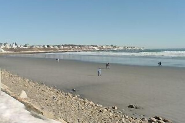 Long Sands- across street from house