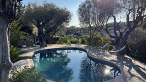 Utomhuspool