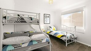 3 Schlafzimmer, Bügeleisen/Bügelbrett, Reisekinderbett, Internetzugang