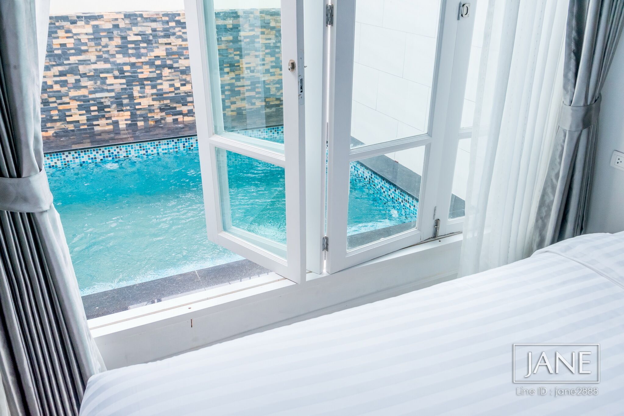 5 Schlafzimmer, Zimmersafe, Bügeleisen/Bügelbrett, WLAN