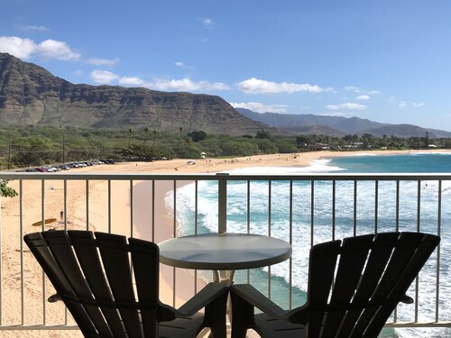 Beachfront Studio located on the 5th floor overlooking Makaha Beach.
