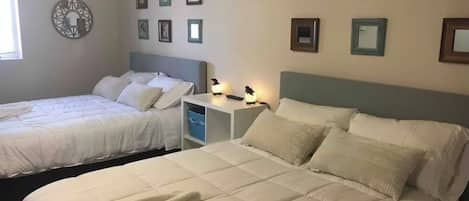 WiFi (無料)、ベッドシーツ