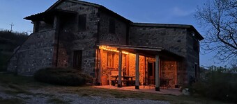 Splendid farmhouse in Val d'Orcia with private swimming pool and sauna
