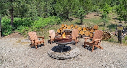Bear Creek Cabins - Family Reunions, Group Retreats - Private Mountain Retreat