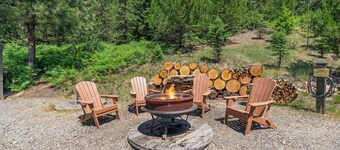Bear Creek Cabins - Family Reunions, Group Retreats - Private Mountain Retreat