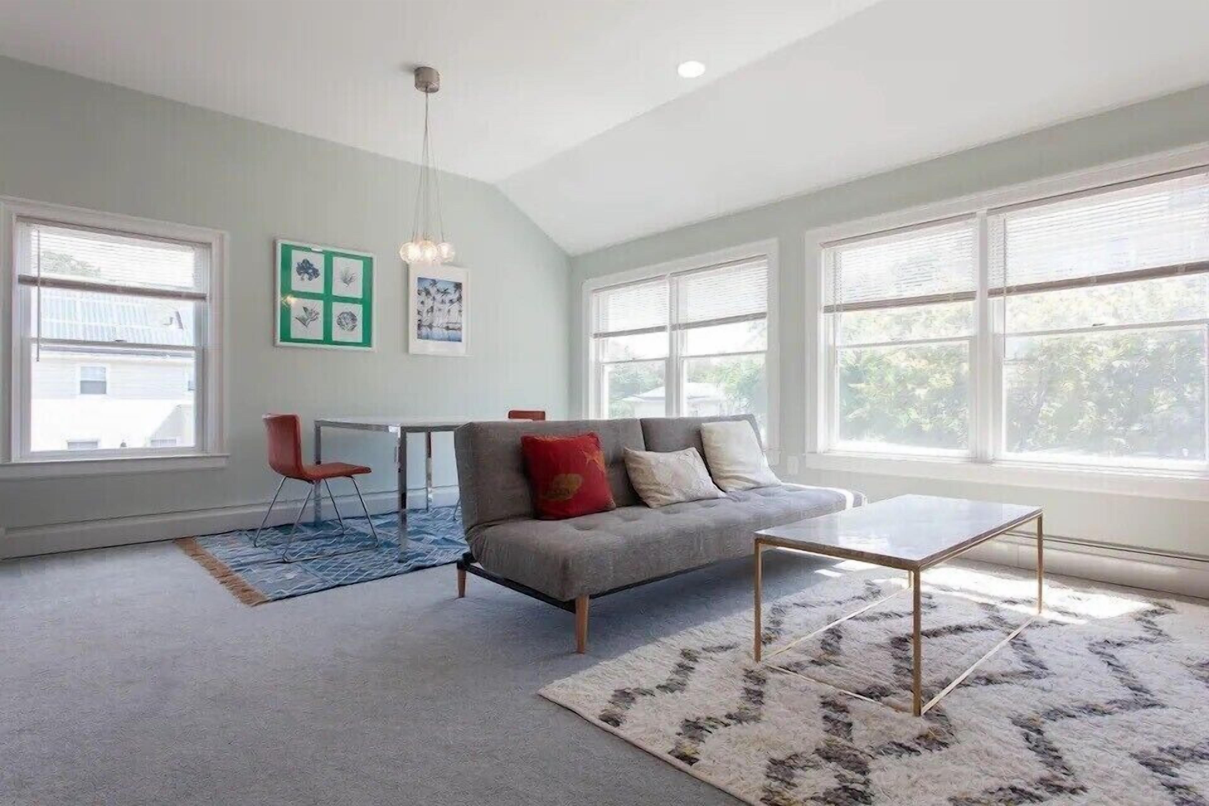A 1BR close to White Plains Train Station
