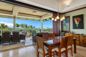 Dining - 3 BR penthouse with easy beach access - Hilton Waikoloa Access Included (Waikoloa)