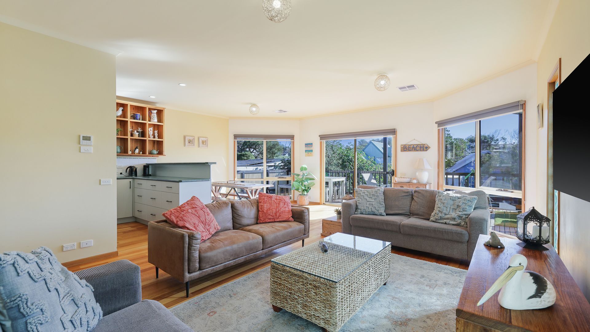 TV, DVD player, table tennis, books