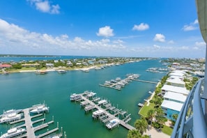 Marina - Bella Luna -12th Floor Unit with Fabulous panoramic view of Ole River (Orange Beach)
