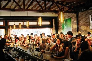 Baari (majoituspaikassa)