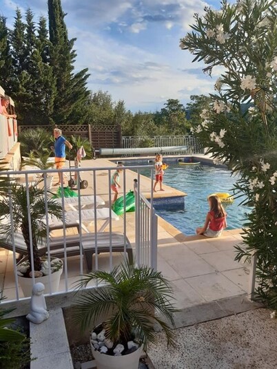 Magnificent gite in the south of the Ardeche with peaks