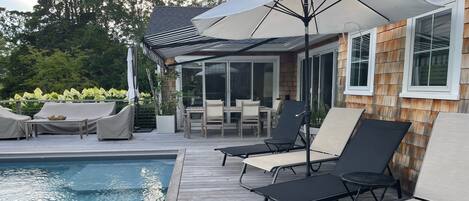 Outdoor pool, a heated pool