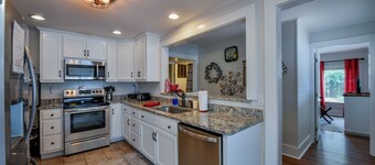Uptown Bama House - Walk to the stadium & downtown!