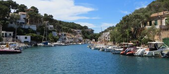 quality furnishings, large pool, stunning sea views, just 200m to the beach